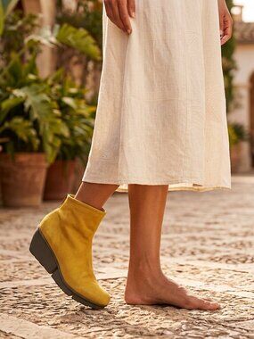 Trippen Boot Women's Size 6.5 US Yellow Wedge Ankle Bootie *LEFT BOOT ONLY*